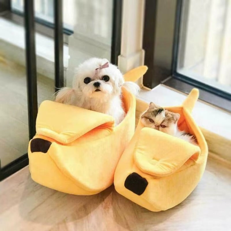 Banana-Shaped Cat Bed – Cozy & Fun Multicolor Pet Cushion